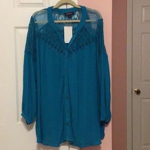 Roaman’s Plus Size Blouse, gorgeous blue and Lace